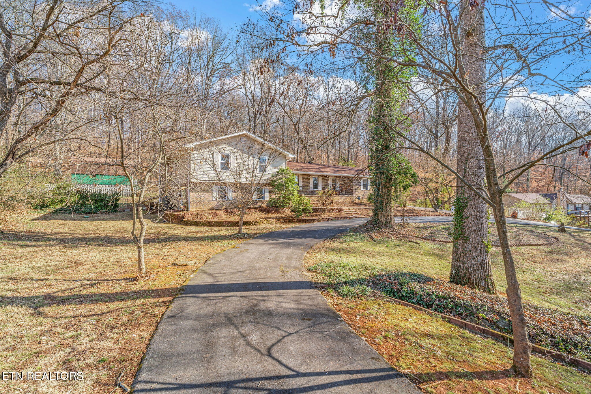 744 Butler Drive Loudon, TN 37774 - Photo 9 of 59