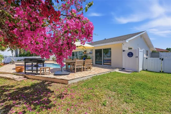 $1,600,000 | 711 64th Avenue, St. Pete Beach, FL 33706