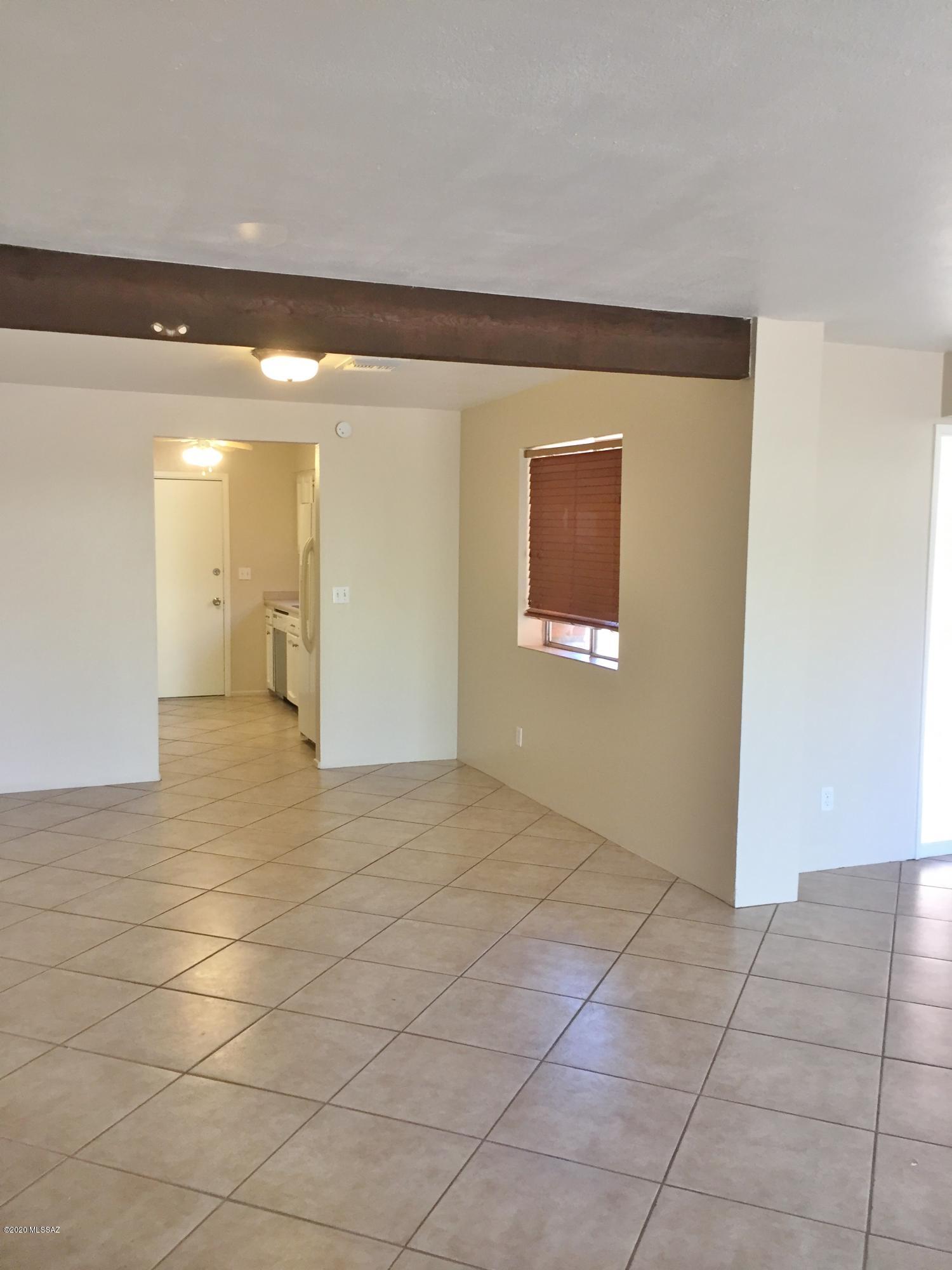 4255 East Presidio Road Tucson, AZ 85712 - Photo 4 of 26