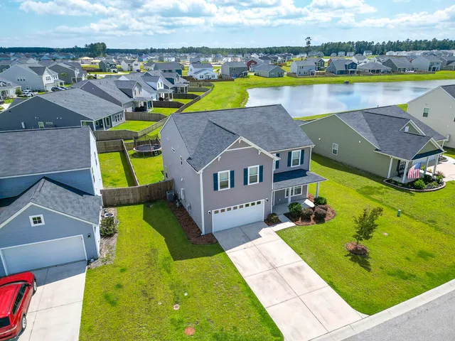 $450,000 | 433 Carrara Drive, Summerville, SC 29486