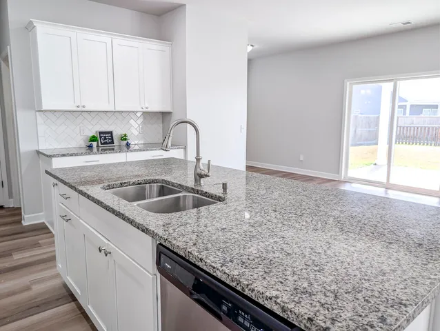 $450,000 | 433 Carrara Drive, Summerville, SC 29486