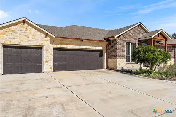 $569,000 | 110 Liberty Bell Lane, Fischer, TX 78623