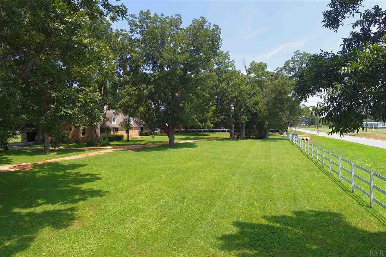2760 Country Mill Road Milton, FL 32570 - Photo 9 of 48 Gallery Image 9