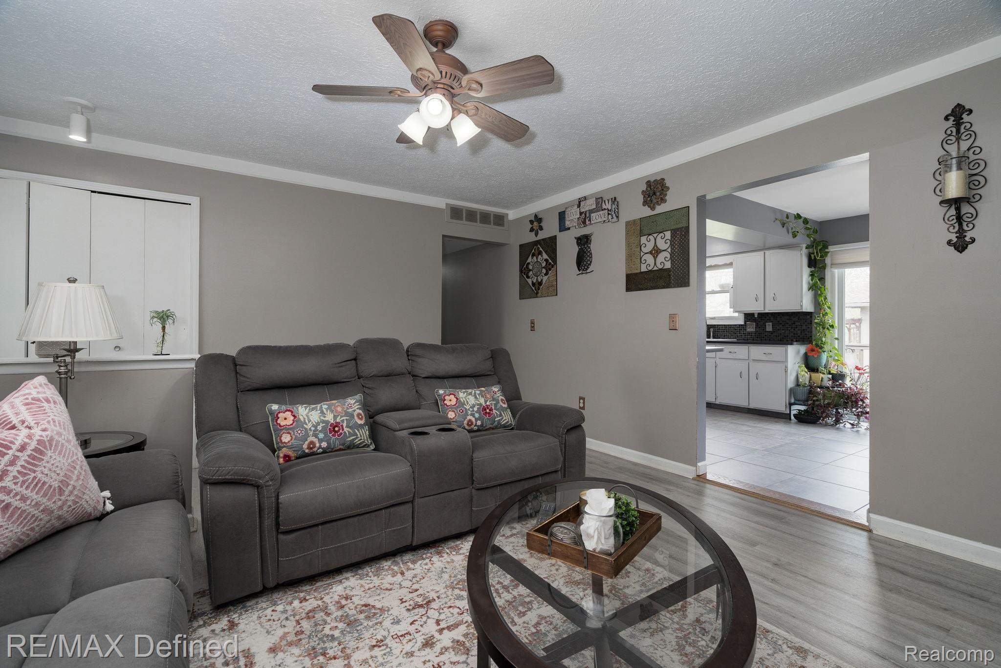 3014 Eastern Avenue Rochester, MI 48307 - Photo 13 of 36 13-web-or-mls-3014-Eastern-Ave-13.jpg
