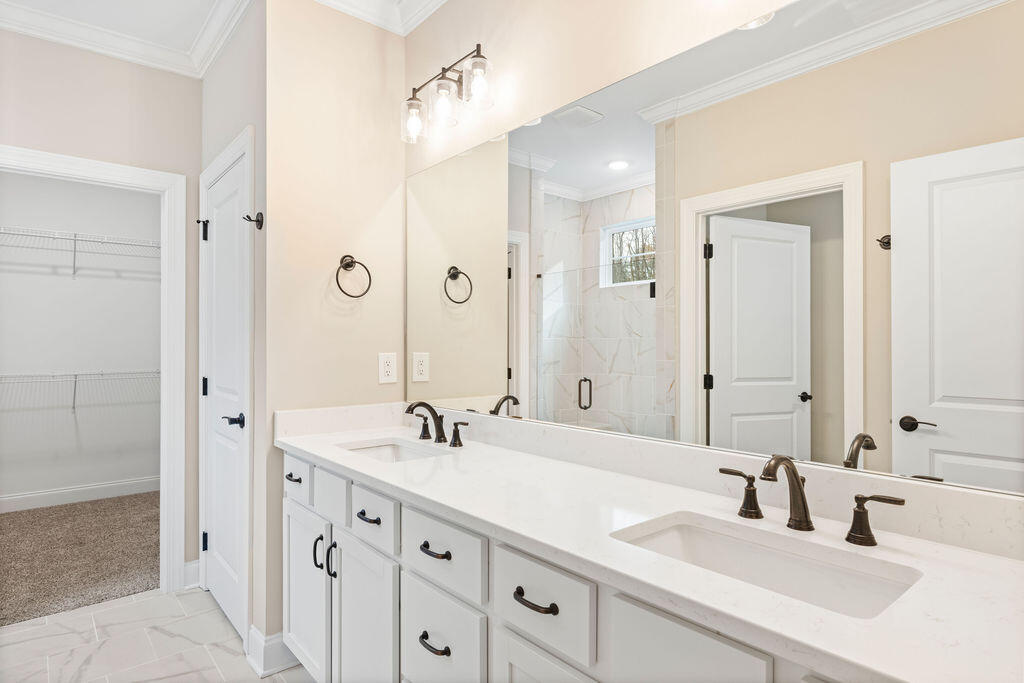 1693 Destiny Drive, Unit 16 Hixson, TN 37343 - Photo 14 of 27 Primary Bathroom