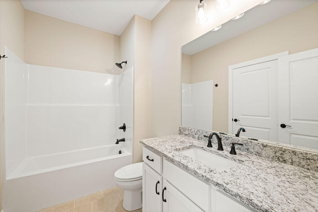 1693 Destiny Drive, Unit 16 Hixson, TN 37343 - Photo 21 of 27 Full Bathroom