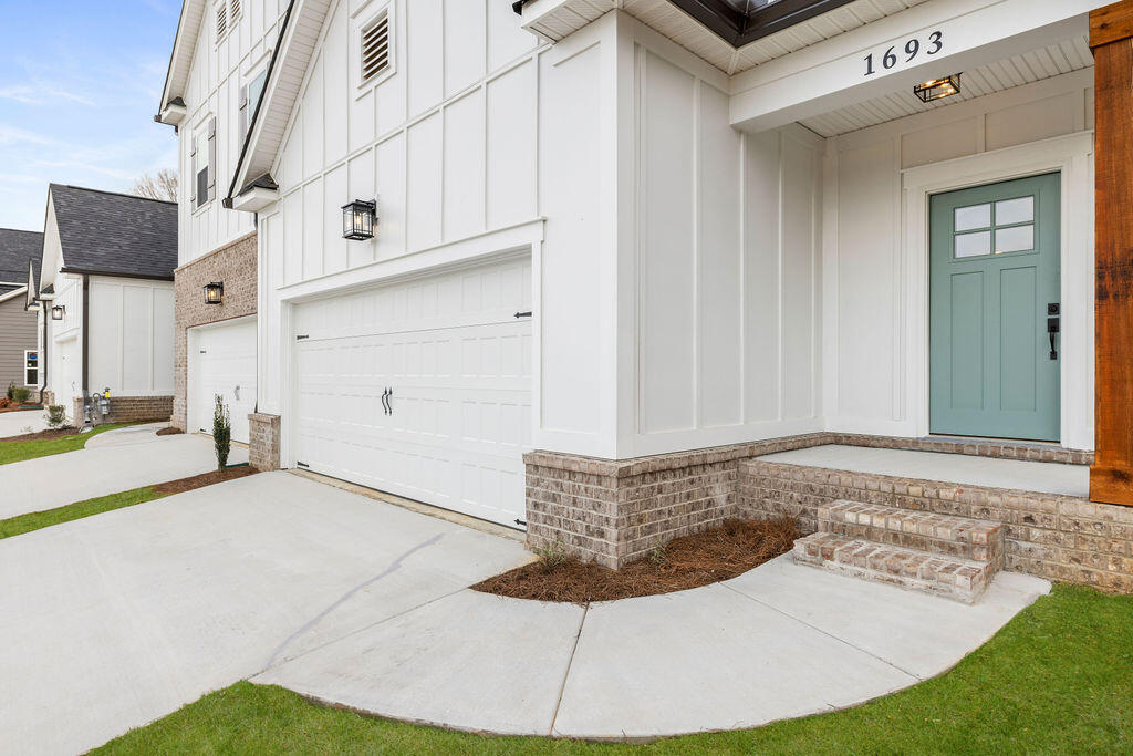 1693 Destiny Drive, Unit 16 Hixson, TN 37343 - Photo 3 of 27 Front Exterior Close Up