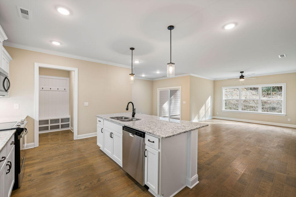 1693 Destiny Drive, Unit 16 Hixson, TN 37343 - Photo 5 of 27 Kitchen