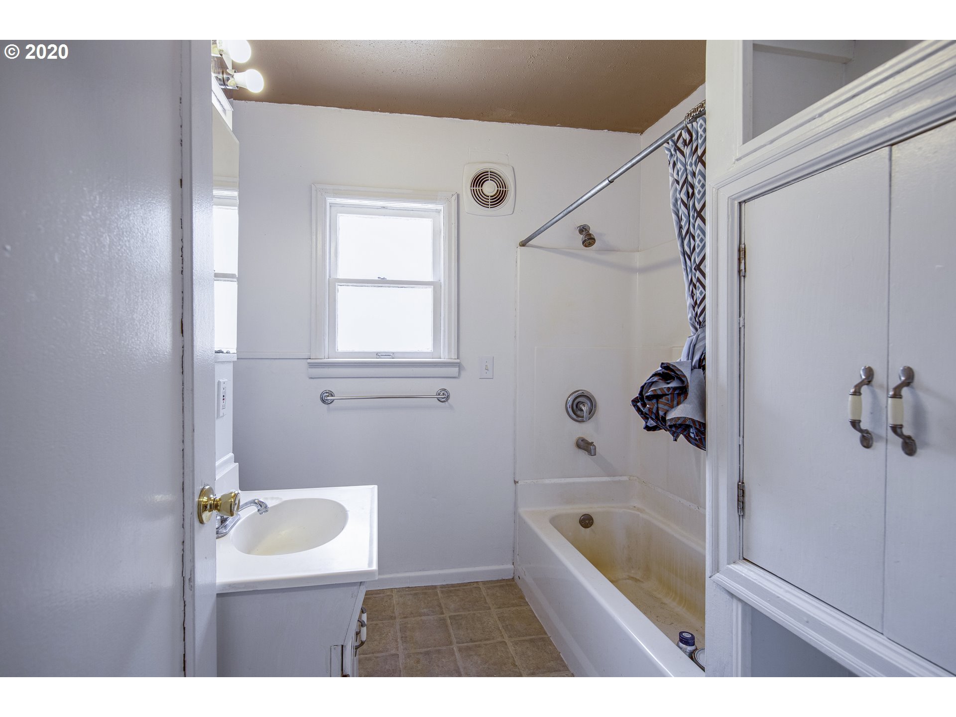 4595 Cordon Road Northeast Salem, OR 97305 - Photo 8 of 29