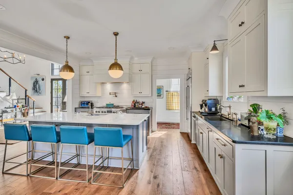 $1,100,000 | 712 State Highway 48, Dickson, TN 37055