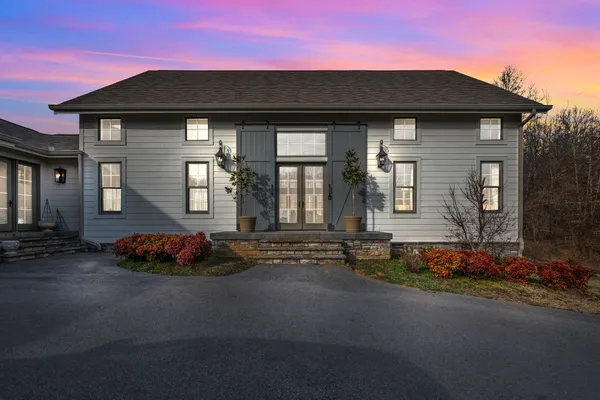$1,100,000 | 712 State Highway 48, Dickson, TN 37055
