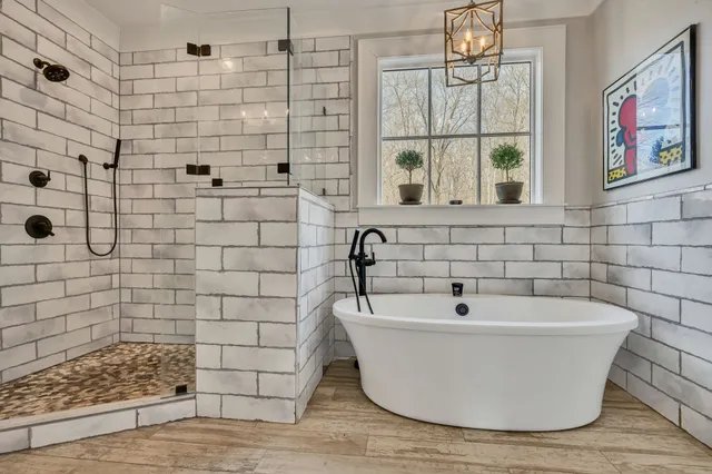 $1,100,000 | 712 State Highway 48, Dickson, TN 37055