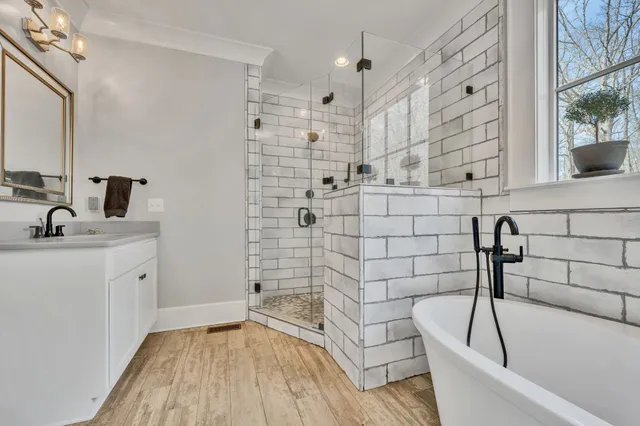 $1,100,000 | 712 State Highway 48, Dickson, TN 37055