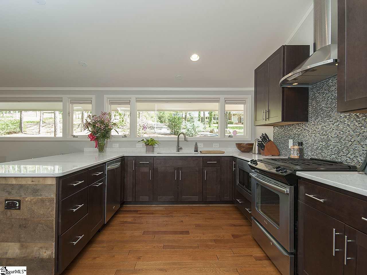 2012 Cleveland Street Extension Greenville, SC 29607 - Photo 10 of 36 Gallery Image 10