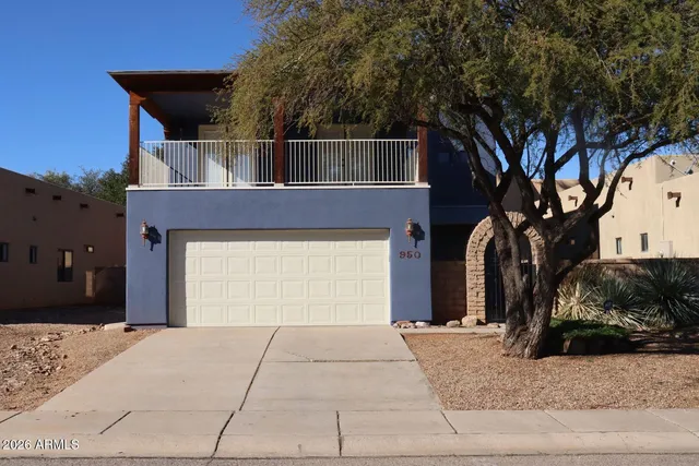a house view with a outdoor space
