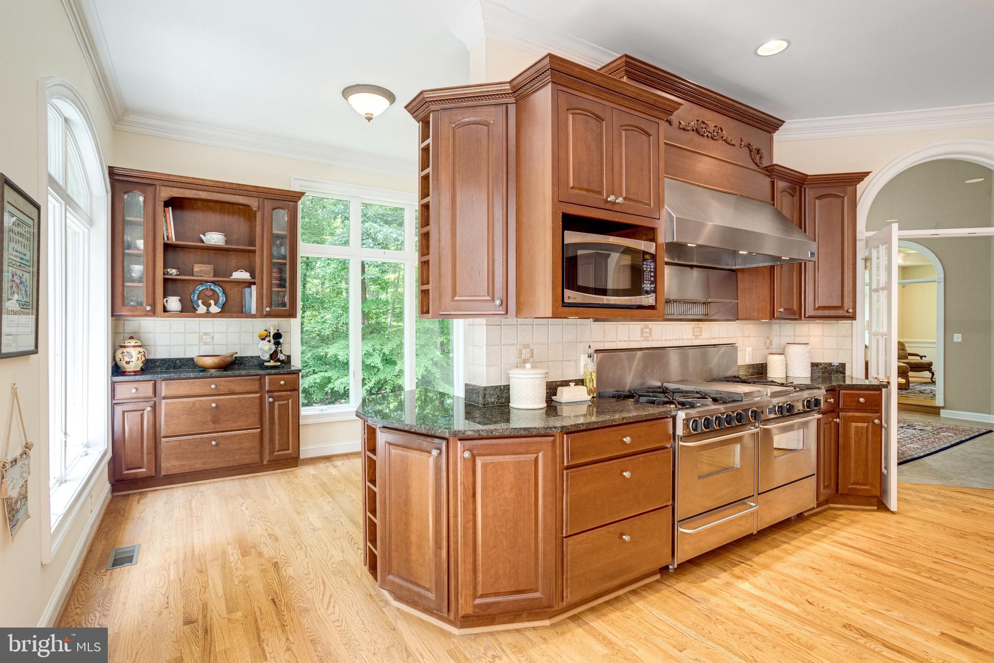 2724 Colt Run Road Oakton, VA 22124 - Photo 19 of 121