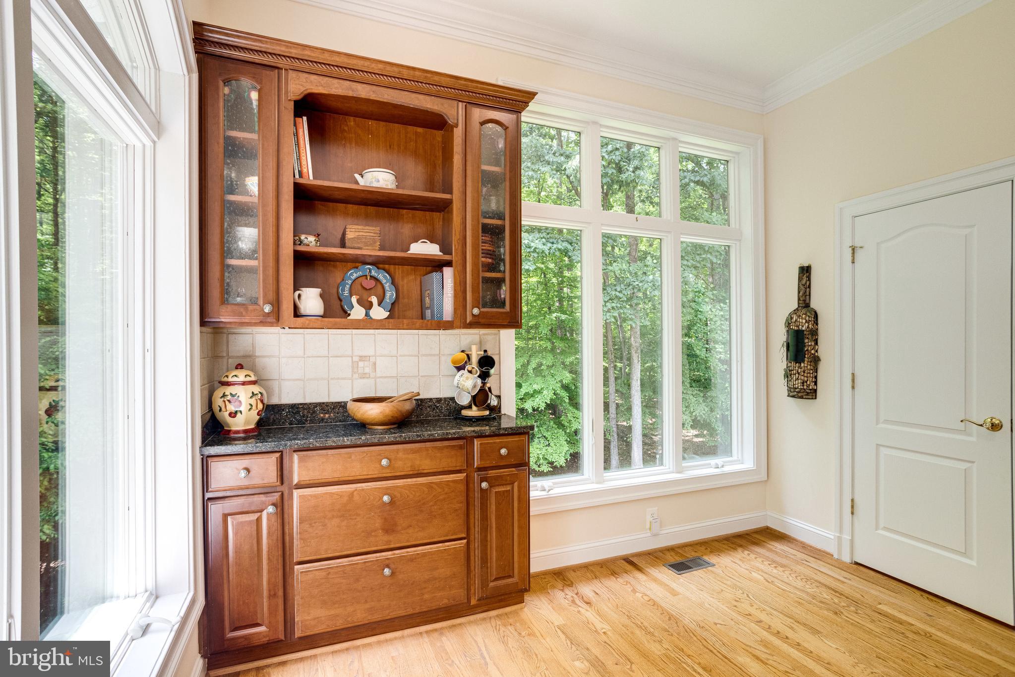 2724 Colt Run Road Oakton, VA 22124 - Photo 20 of 121 Extra cabinetry & walk-in pantry.