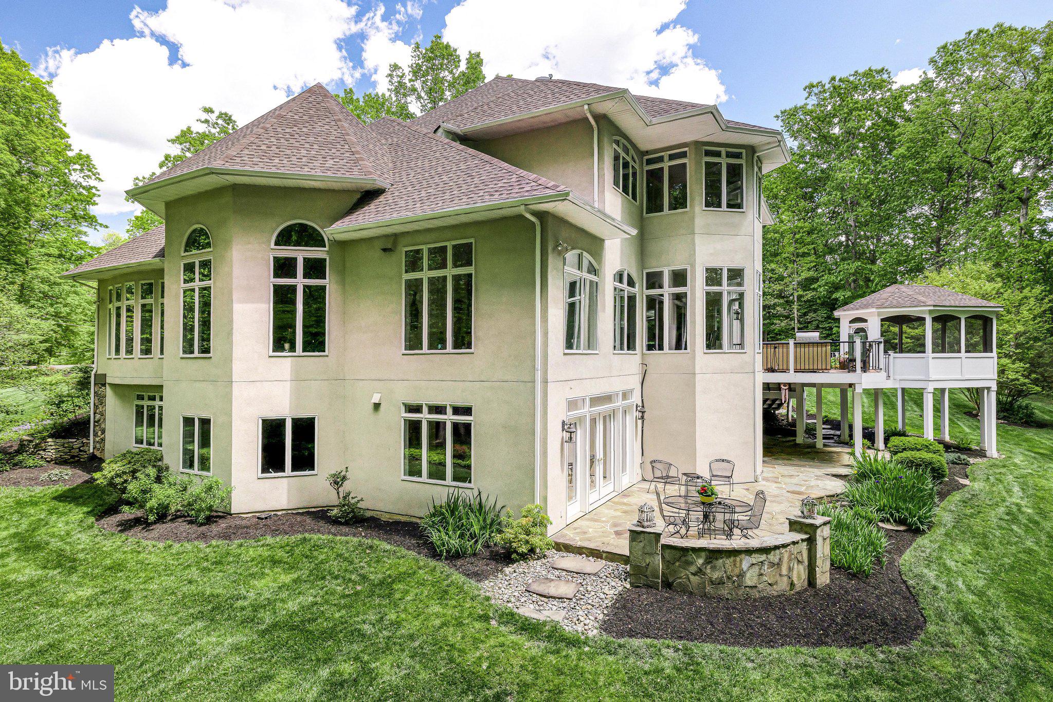 2724 Colt Run Road Oakton, VA 22124 - Photo 4 of 121