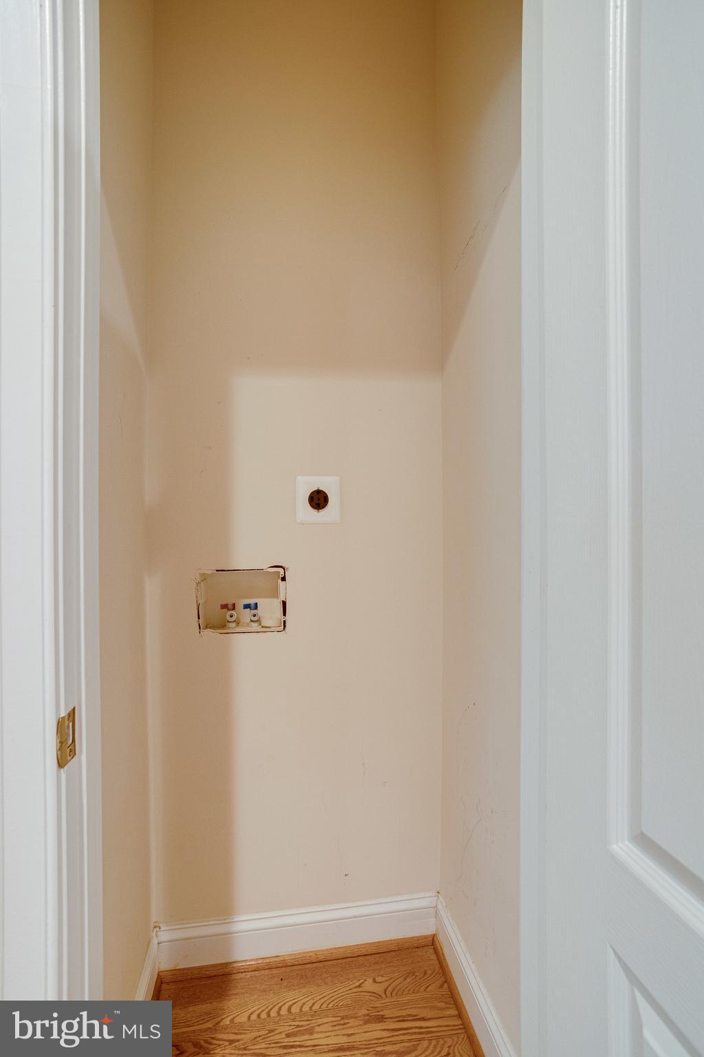 2724 Colt Run Road Oakton, VA 22124 - Photo 59 of 121 Prefer upstairs laundry, not a problem.