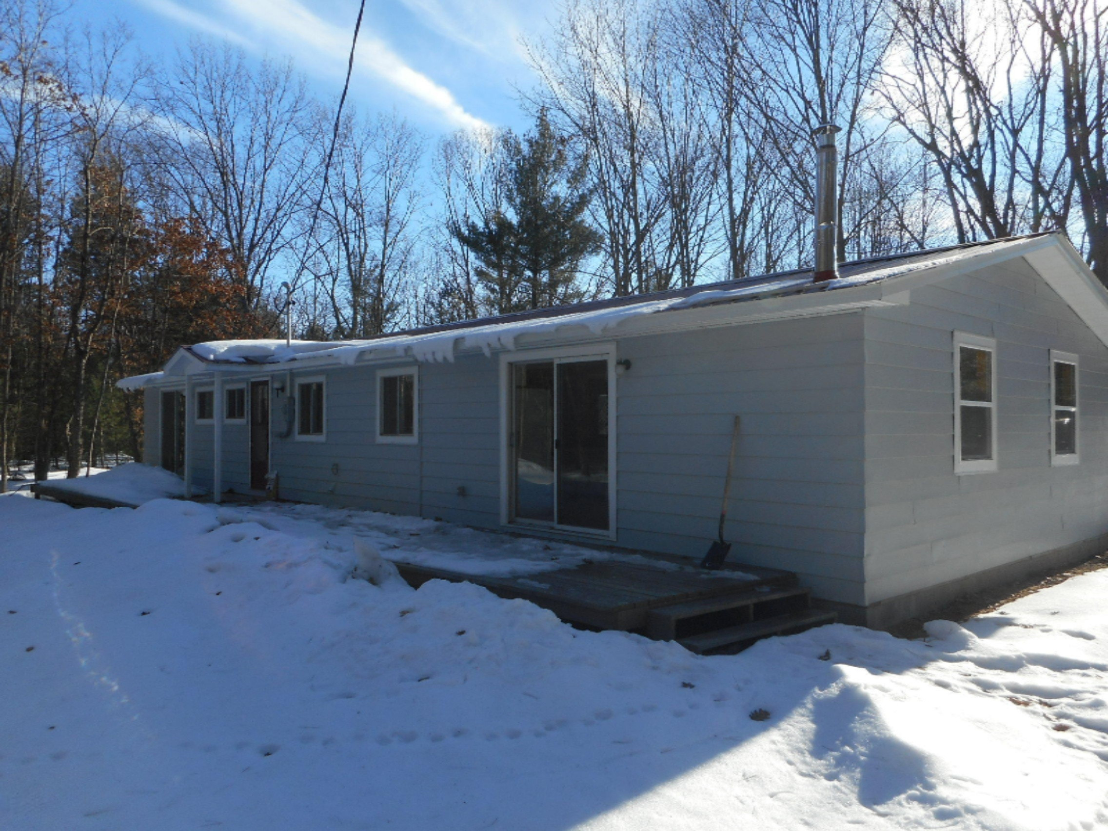 9330 Johnson Road Kaleva, MI 49645 - Photo 3 of 21 DSCN3305