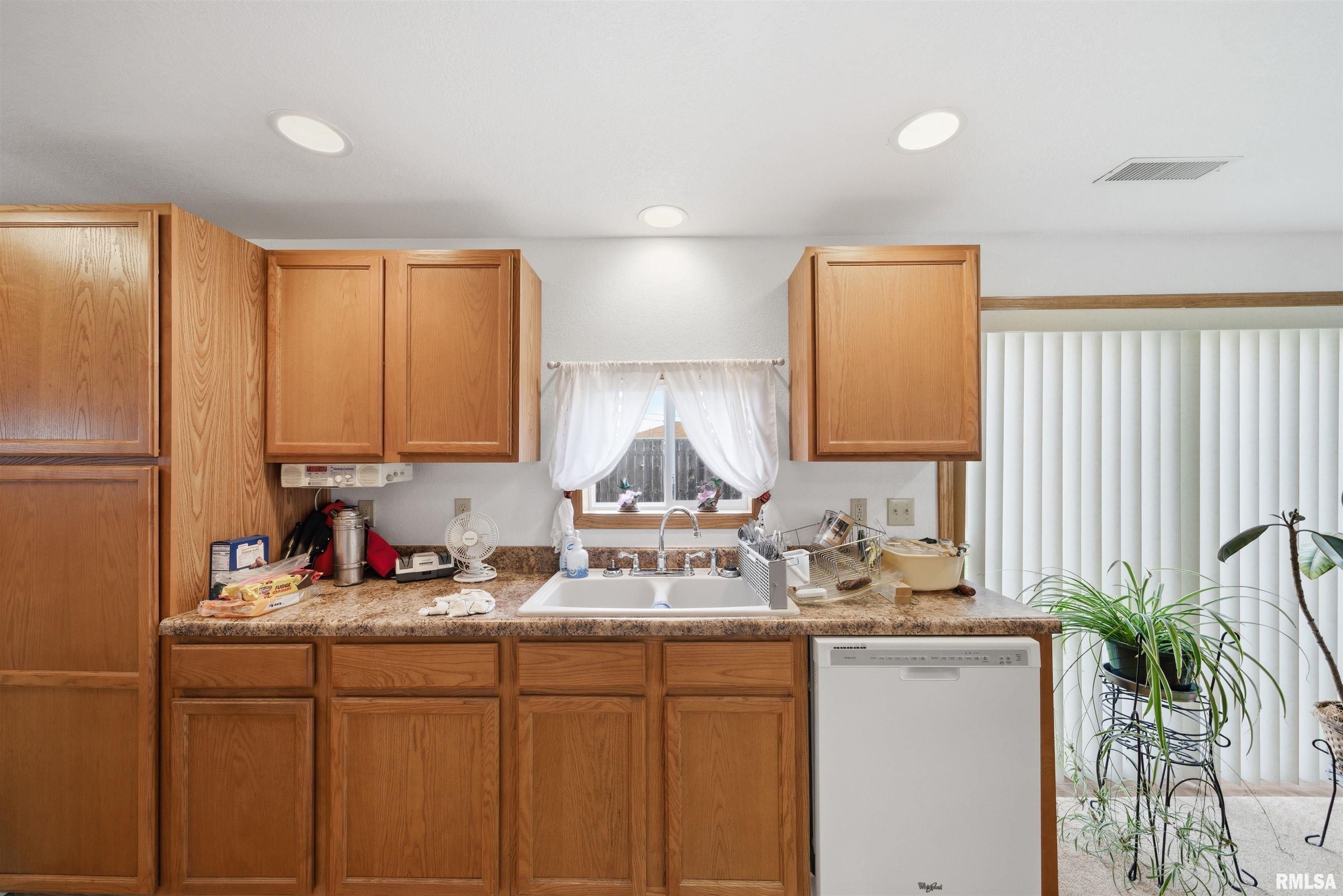 113 Grant Street Washington, IL 61571 - Photo 11 of 30