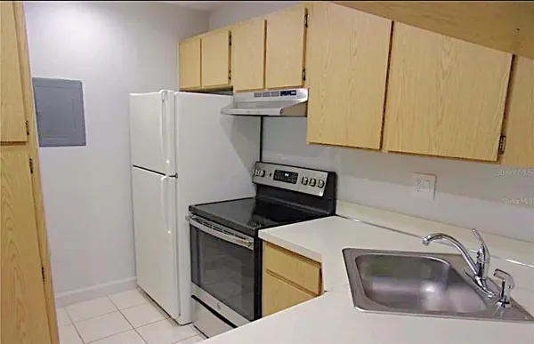 $1,600 | 1344 Pine Ridge Circle East, Unit E3, Tarpon Springs, FL 34688