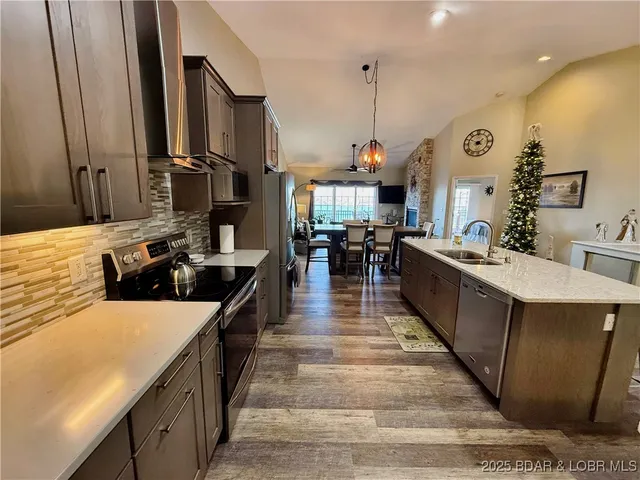 $499,000 | 397 Grandview Drive, Lake Ozark, MO 65049