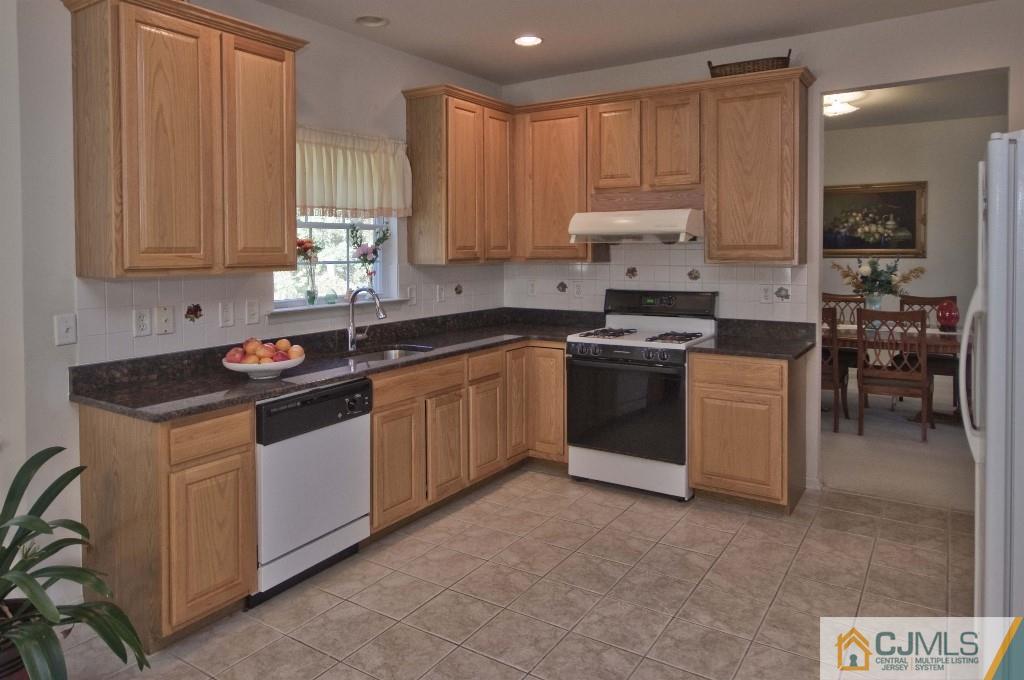 10 Champlain Road Monmouth Junction, NJ 08852 - Photo 12 of 25 Gallery Image 12