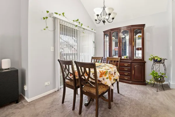 $307,000 | 2861 Shelly Lane, Aurora, IL 60504