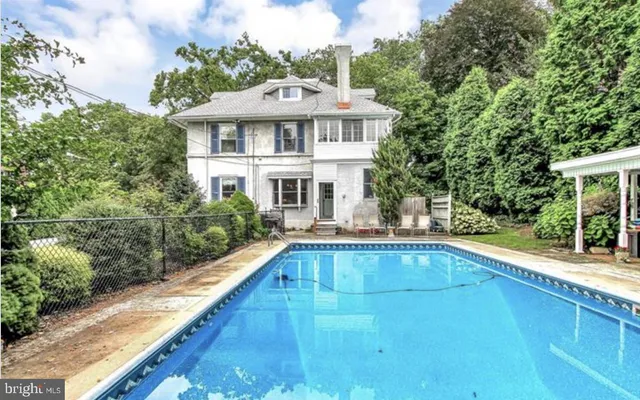 $899,000 | 22 Wyomissing Boulevard, Reading, PA 19610