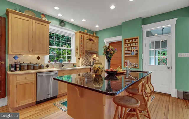 $899,000 | 22 Wyomissing Boulevard, Reading, PA 19610