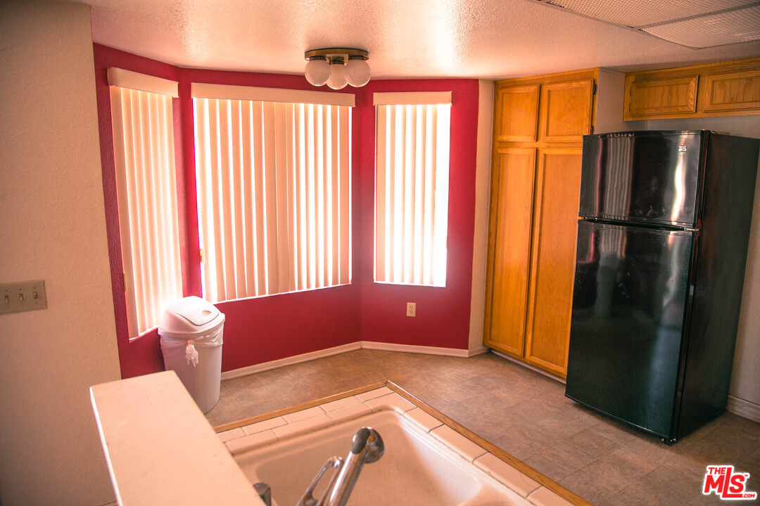 1206 West Craig Street Rialto, CA 92377 - Photo 15 of 40 Gallery Image 15