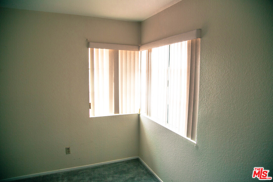 1206 West Craig Street Rialto, CA 92377 - Photo 23 of 40 Gallery Image 23