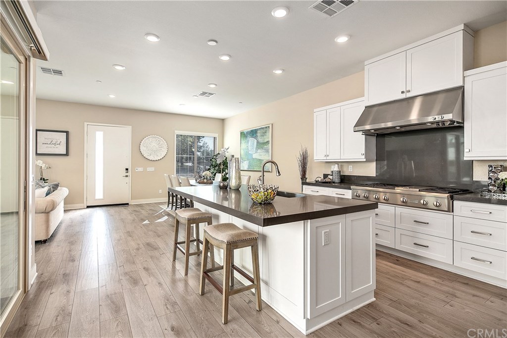 131 Theme Irvine, CA 92618 - Photo 16 of 51