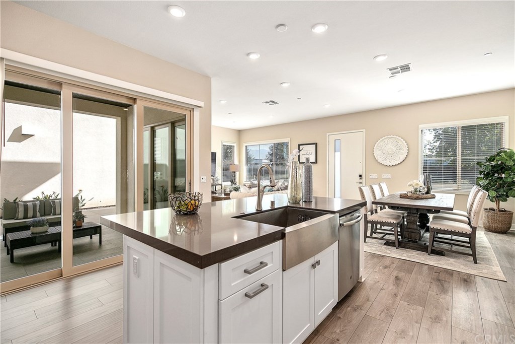 131 Theme Irvine, CA 92618 - Photo 17 of 51