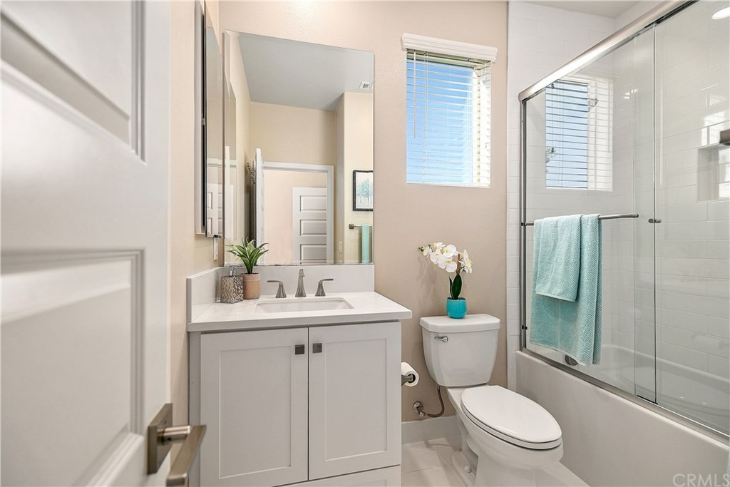 131 Theme Irvine, CA 92618 - Photo 23 of 51