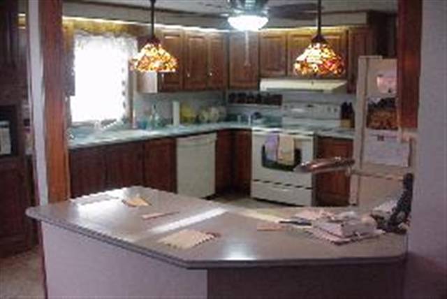 3333 Ravenswood Road, Unit 34 Port Huron, MI 48060 - Photo 5 of 7 31053466-4.JPG