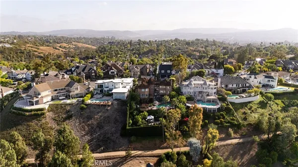 $3,999,900 | 25761 Highplains Terrace, Laguna Hills, CA 92653