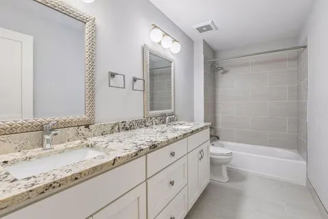 $1,125,000 | 13222 Dahlgren Road, Minnetonka, MN 55305