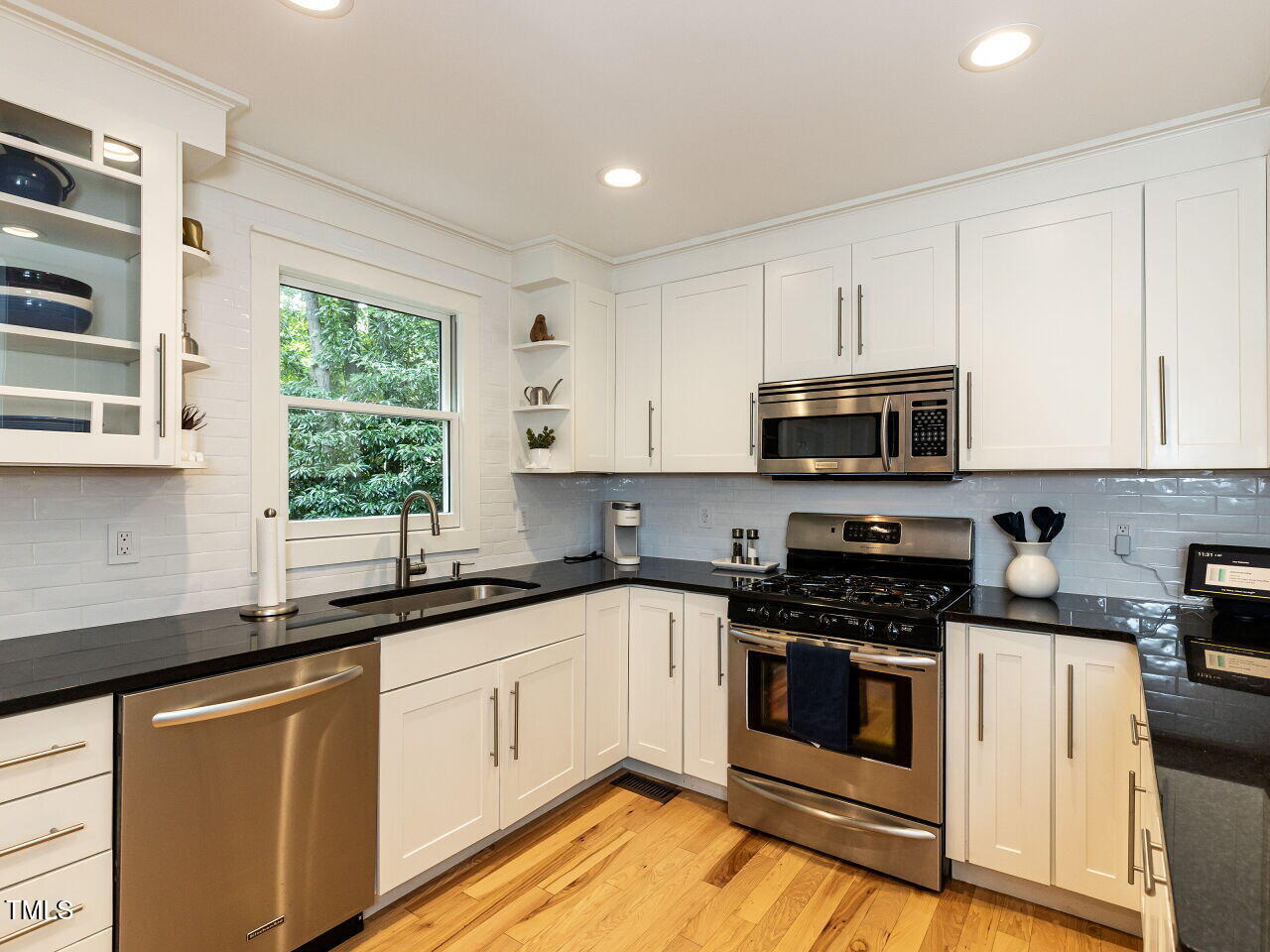 115 Trackers Road Cary, NC 27513 - Photo 10 of 45 011-1280x960-kitchen