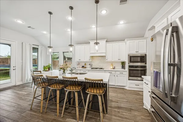 $450,000 | 4527 Peloton Road, Rosharon, TX 77583