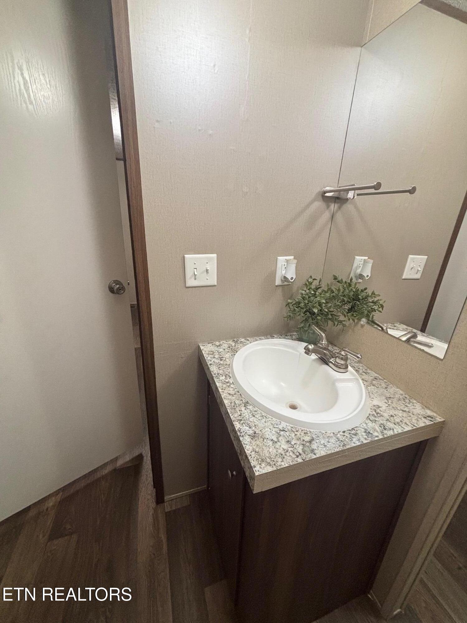 480 Water Street Speedwell, TN 37870 - Photo 14 of 22 IMG_4629