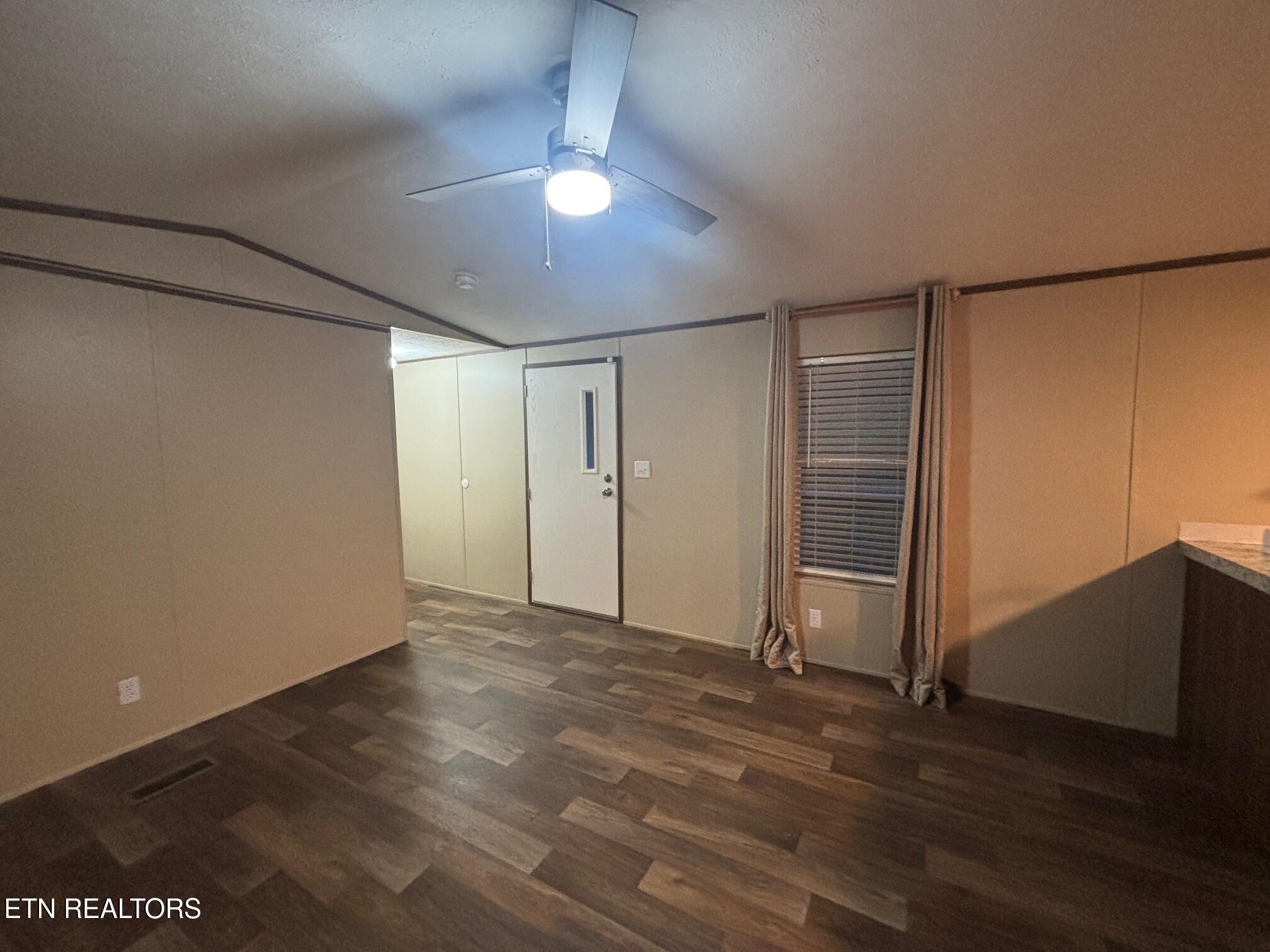 480 Water Street Speedwell, TN 37870 - Photo 15 of 22 IMG_4631