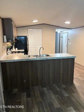 $154,900 | 480 Water Street, Speedwell, TN 37870