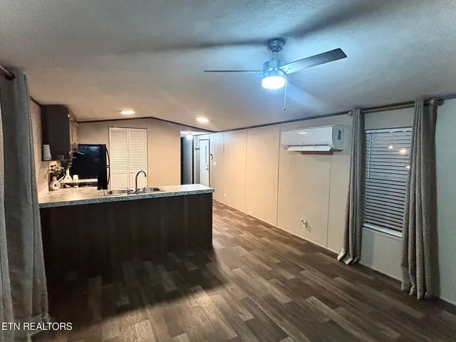 $154,900 | 480 Water Street, Speedwell, TN 37870