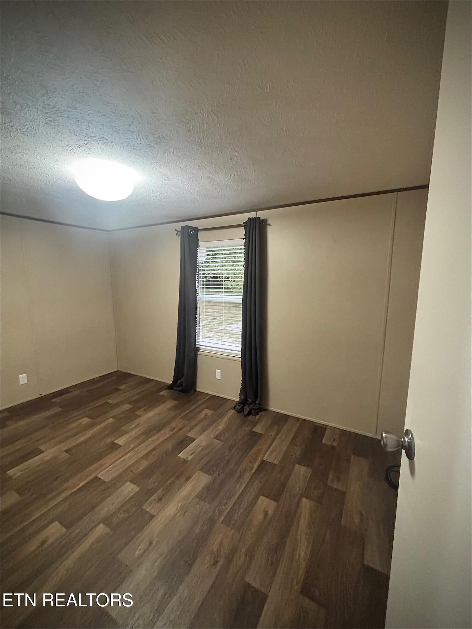 480 Water Street Speedwell, TN 37870 - Photo 9 of 22 IMG_4612