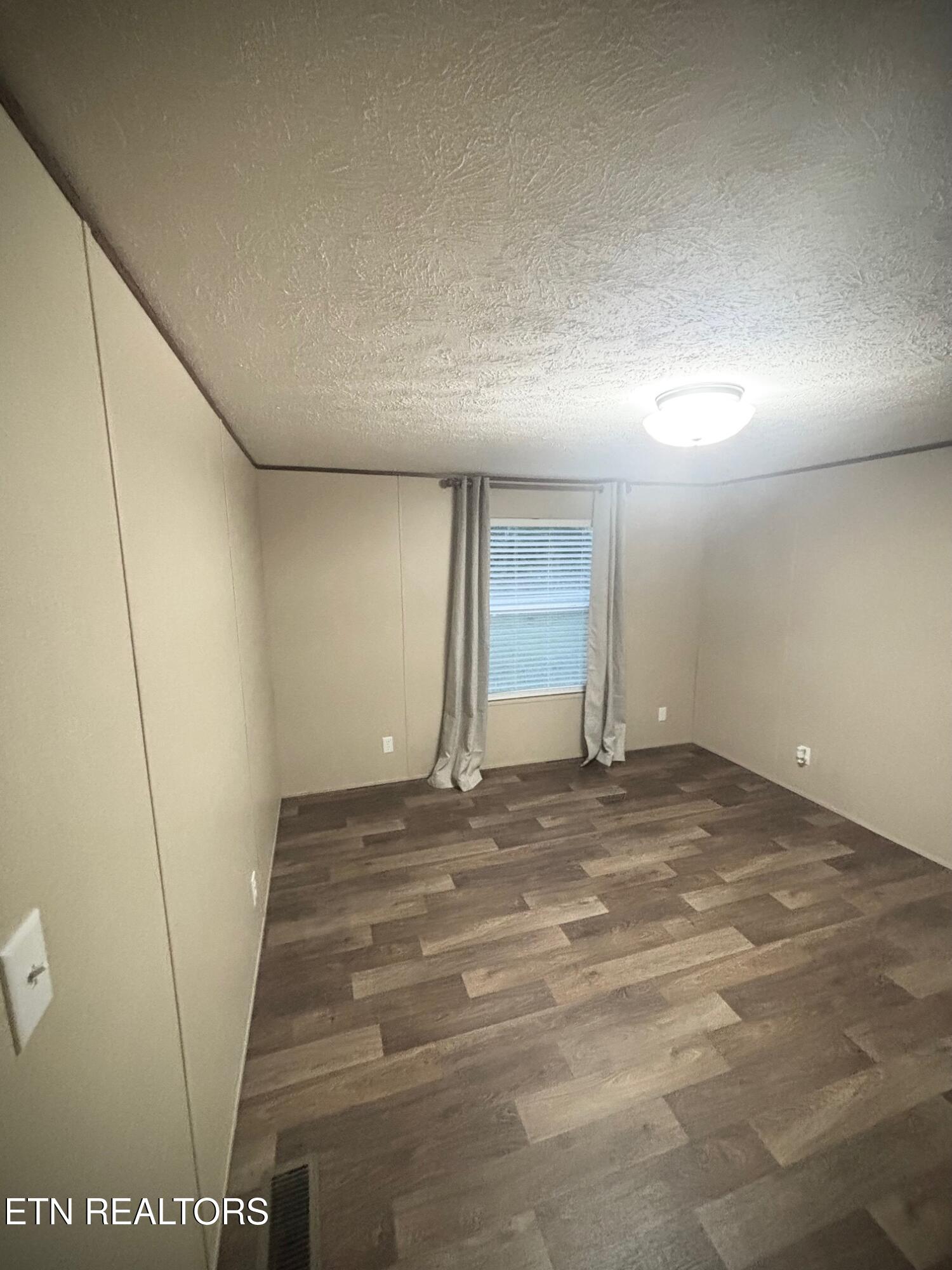 480 Water Street Speedwell, TN 37870 - Photo 10 of 22 IMG_4622