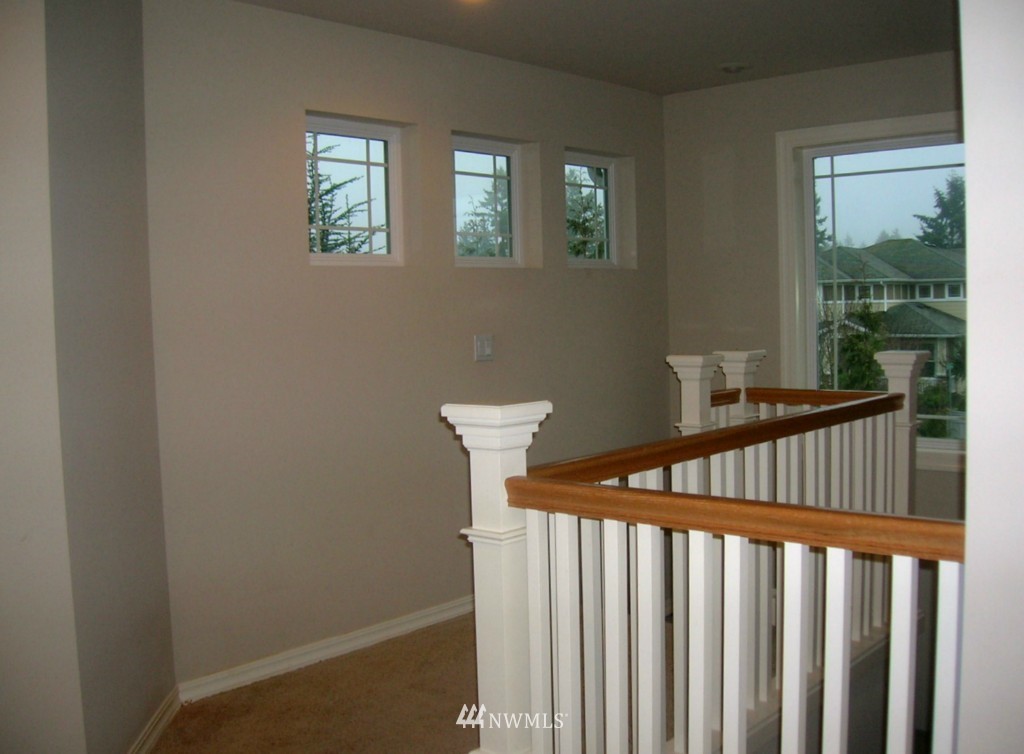 209 Chelan Avenue Northeast Renton, WA 98059 - Photo 13 of 15