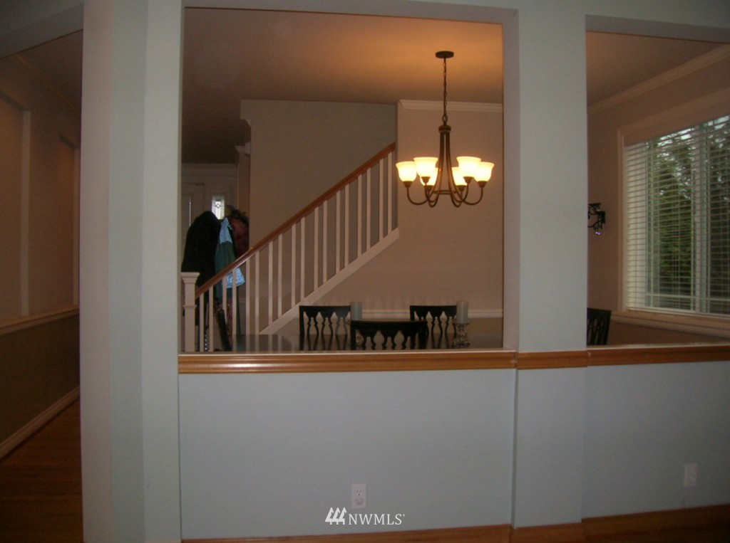 209 Chelan Avenue Northeast Renton, WA 98059 - Photo 8 of 15