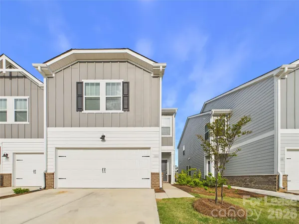 $1,975 | 1768 Braemar Vlg Drive, Monroe, NC 28110